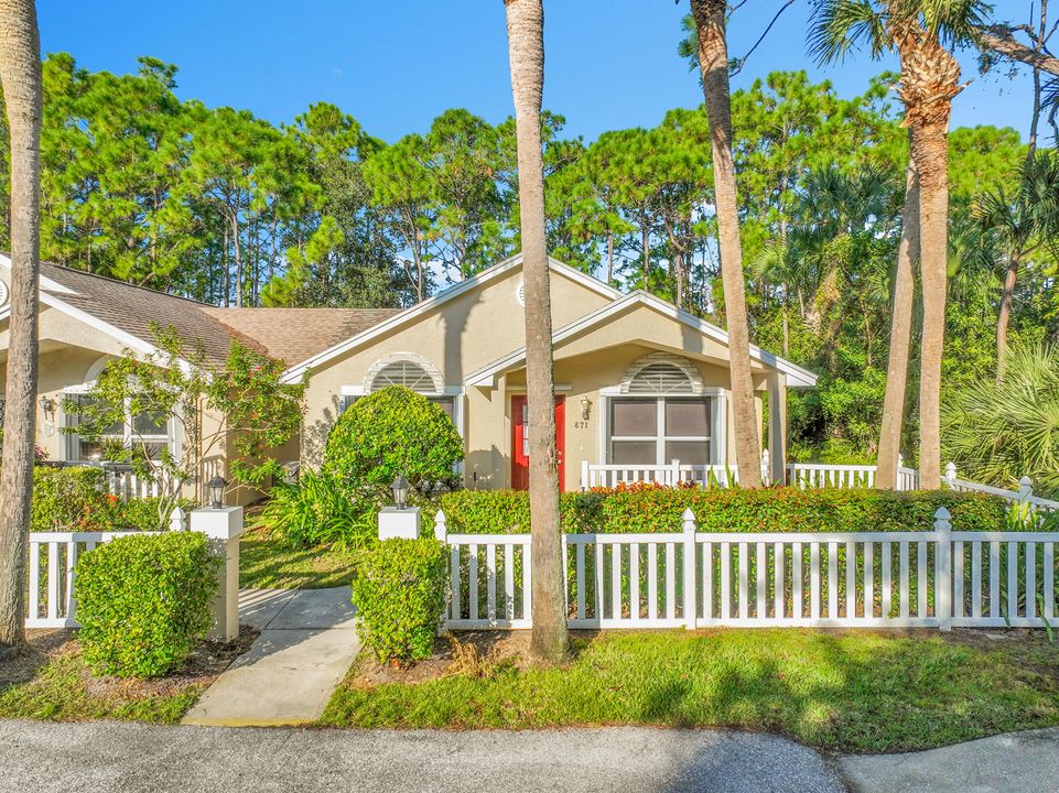 待售: $228,000 (2 贝兹, 2 浴室, 1217 平方英尺)