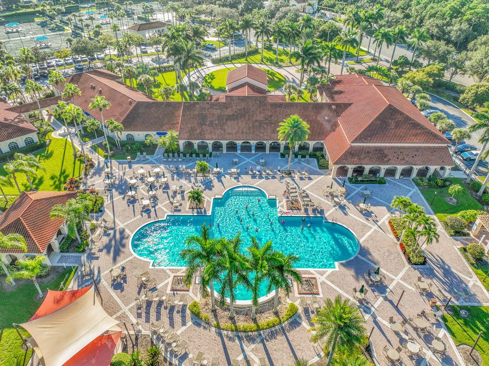 待售: $228,000 (2 贝兹, 2 浴室, 1217 平方英尺)