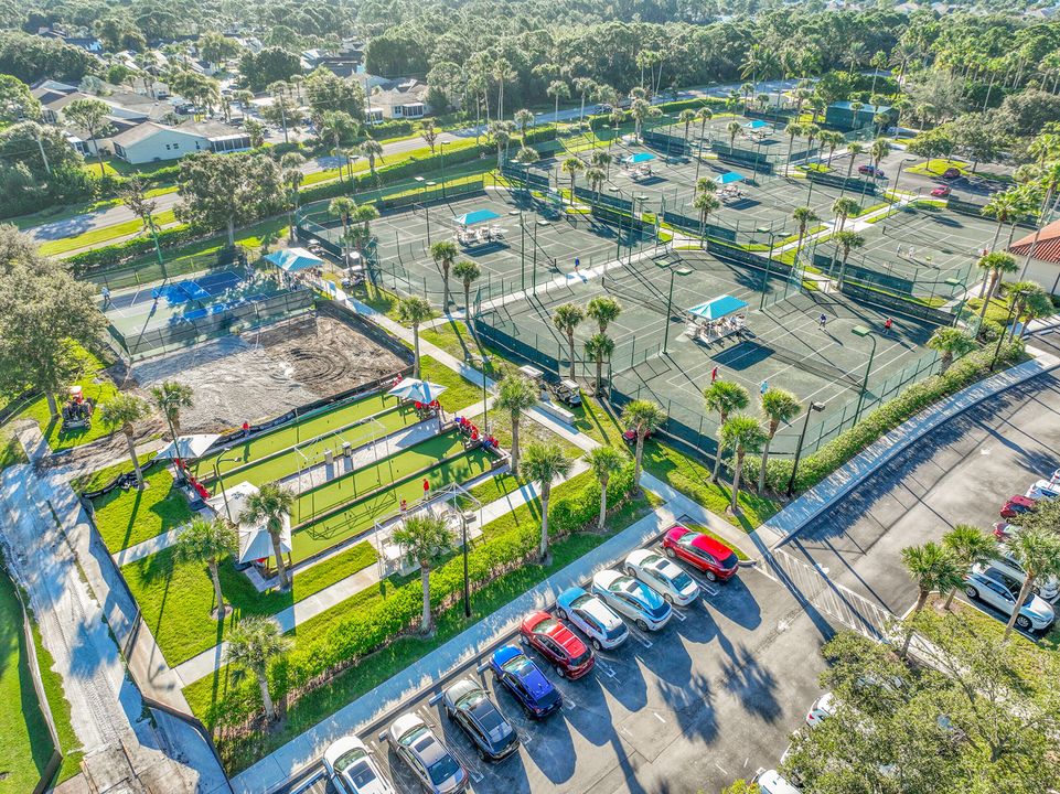 待售: $228,000 (2 贝兹, 2 浴室, 1217 平方英尺)