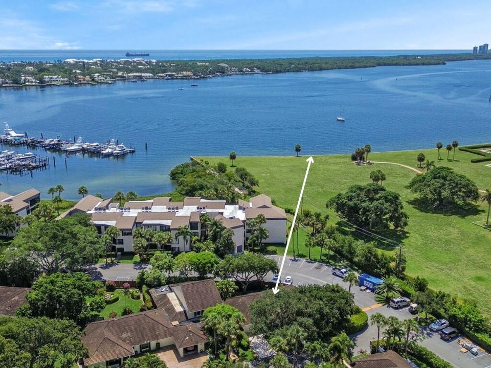 Active With Contract: $765,000 (2 beds, 2 baths, 1841 Square Feet)