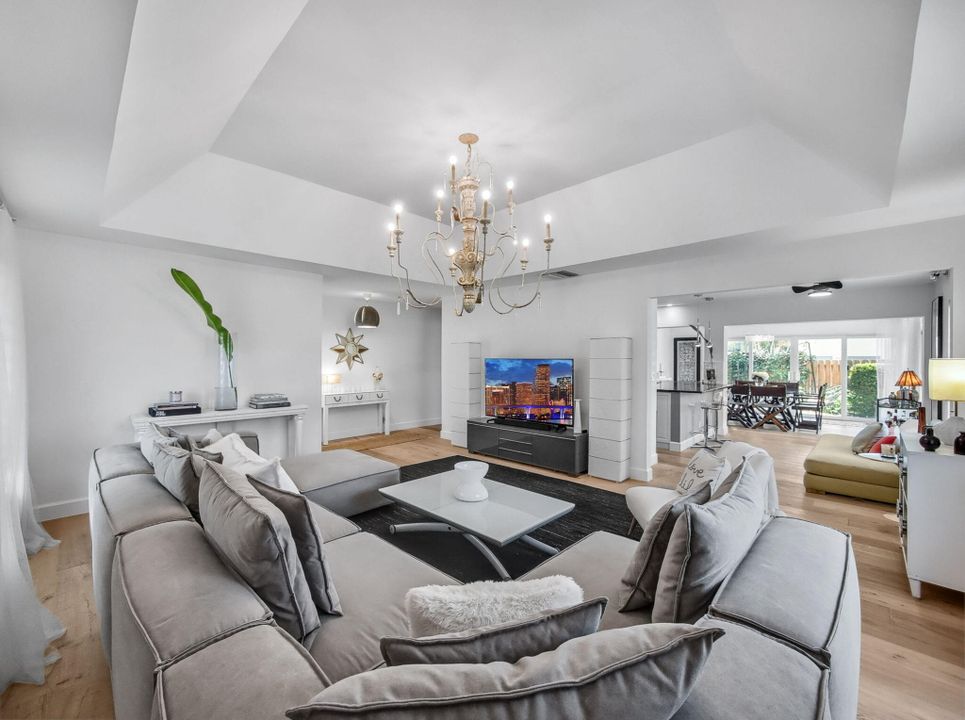 Active With Contract: $765,000 (2 beds, 2 baths, 1841 Square Feet)