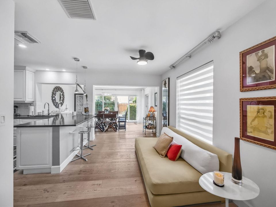 Active With Contract: $765,000 (2 beds, 2 baths, 1841 Square Feet)