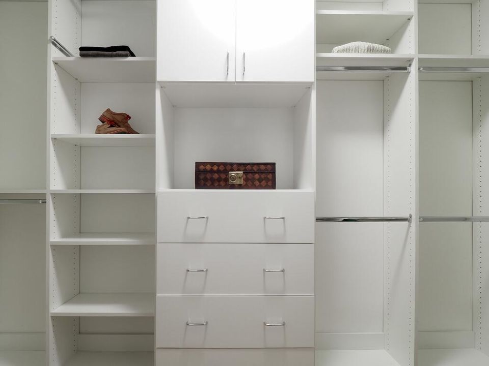 Active With Contract: $765,000 (2 beds, 2 baths, 1841 Square Feet)