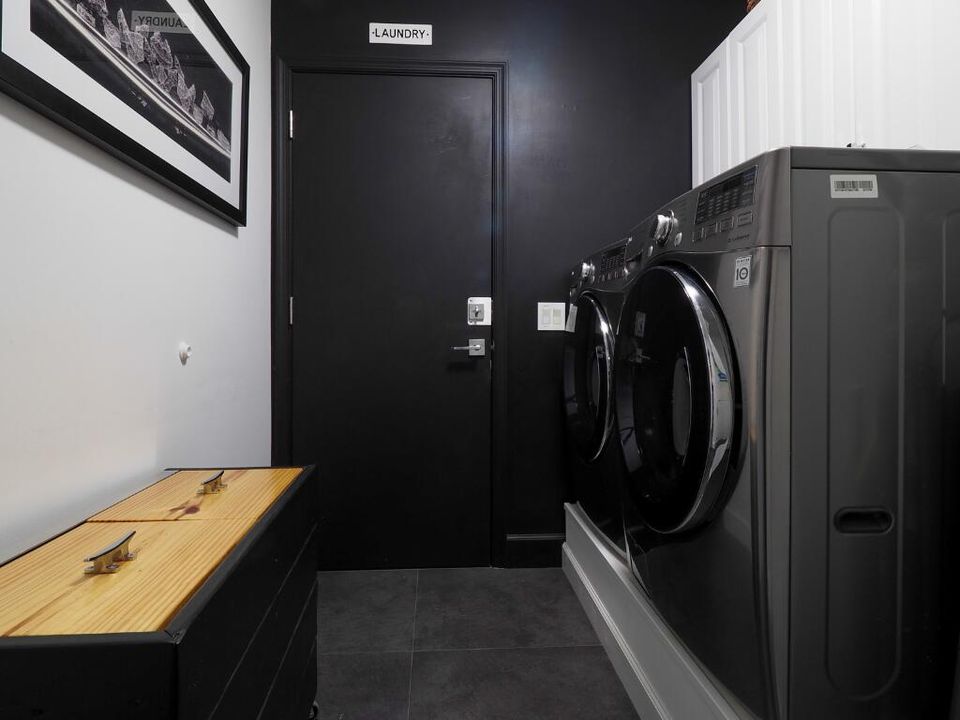 Active With Contract: $765,000 (2 beds, 2 baths, 1841 Square Feet)