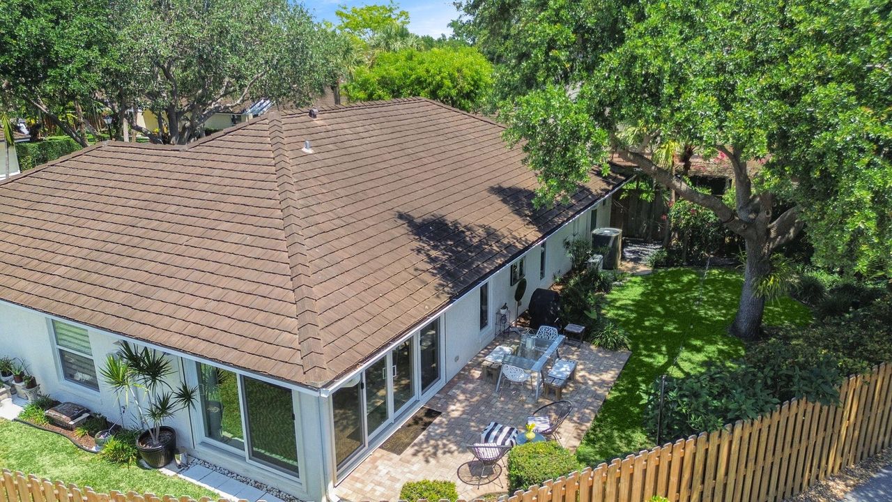 Active With Contract: $765,000 (2 beds, 2 baths, 1841 Square Feet)