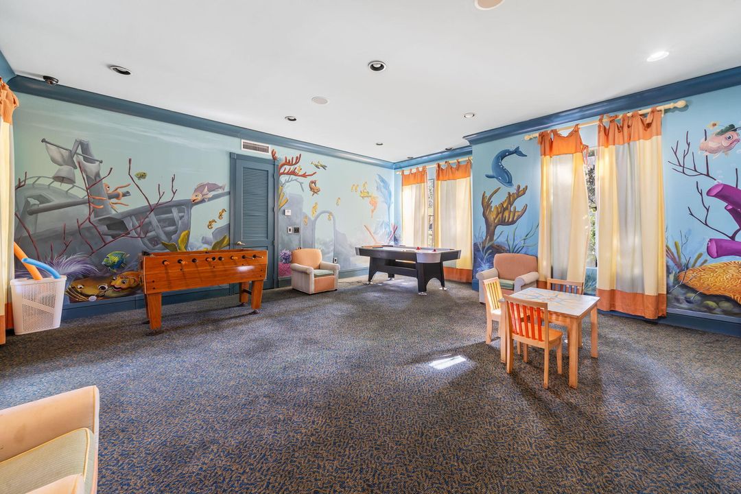 For Sale: $170,000 (1 beds, 1 baths, 760 Square Feet)