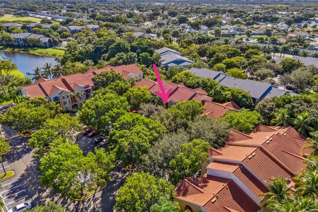 For Sale: $170,000 (1 beds, 1 baths, 760 Square Feet)