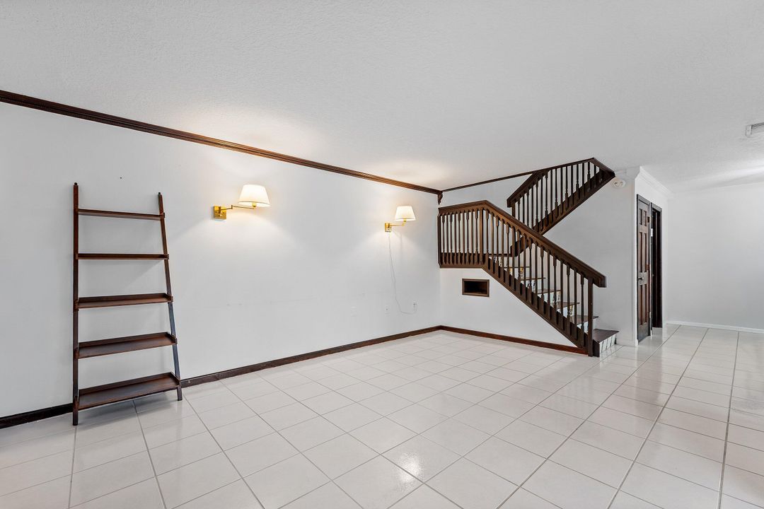 Active With Contract: $435,000 (2 beds, 2 baths, 1596 Square Feet)