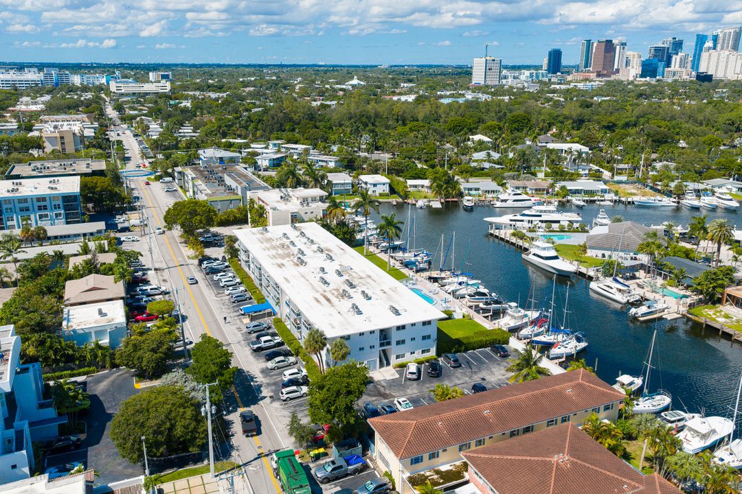 Под контрактом: $220,000 (1 спален, 1 ванн, 570 Квадратных фут)