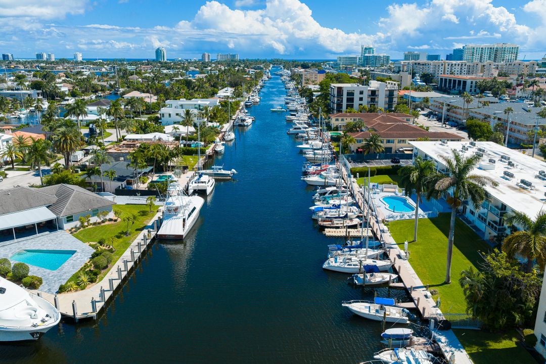 Под контрактом: $220,000 (1 спален, 1 ванн, 570 Квадратных фут)