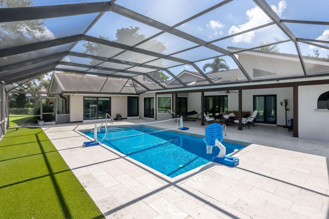 出租: $11,000 (4 贝兹, 3 浴室, 3837 平方英尺)