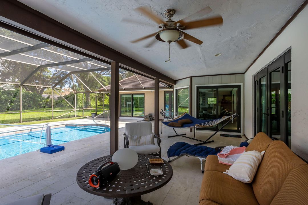 出租: $11,000 (4 贝兹, 3 浴室, 3837 平方英尺)