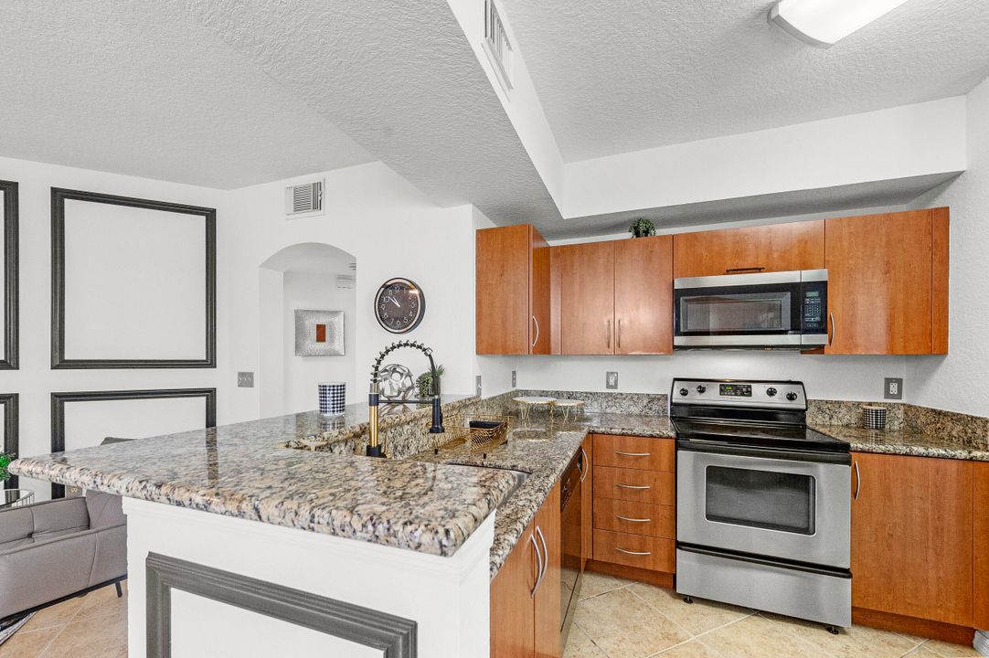 For Rent: $2,000 (2 beds, 2 baths, 1253 Square Feet)