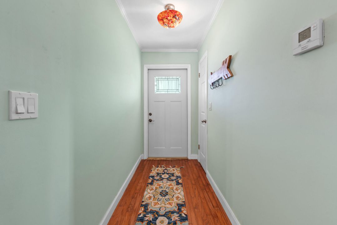 For Sale: $649,900 (2 beds, 2 baths, 1200 Square Feet)