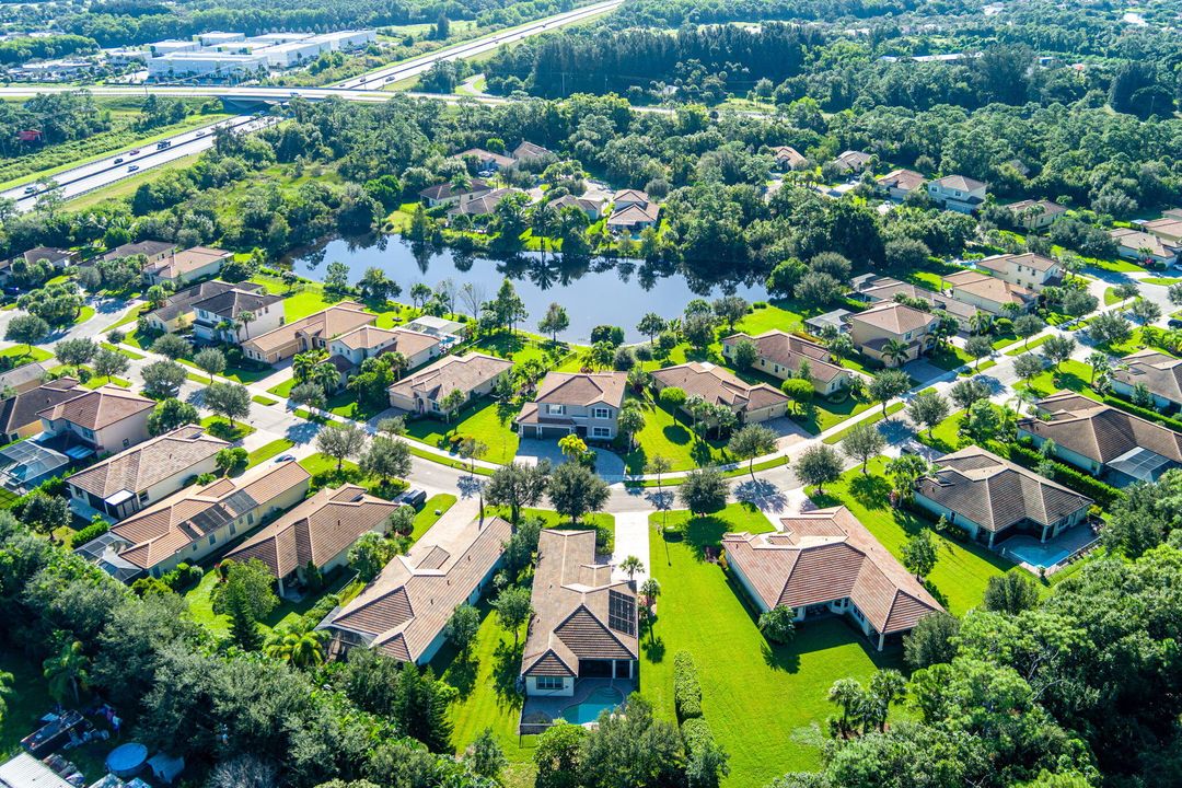 Active With Contract: $679,900 (3 beds, 2 baths, 2039 Square Feet)