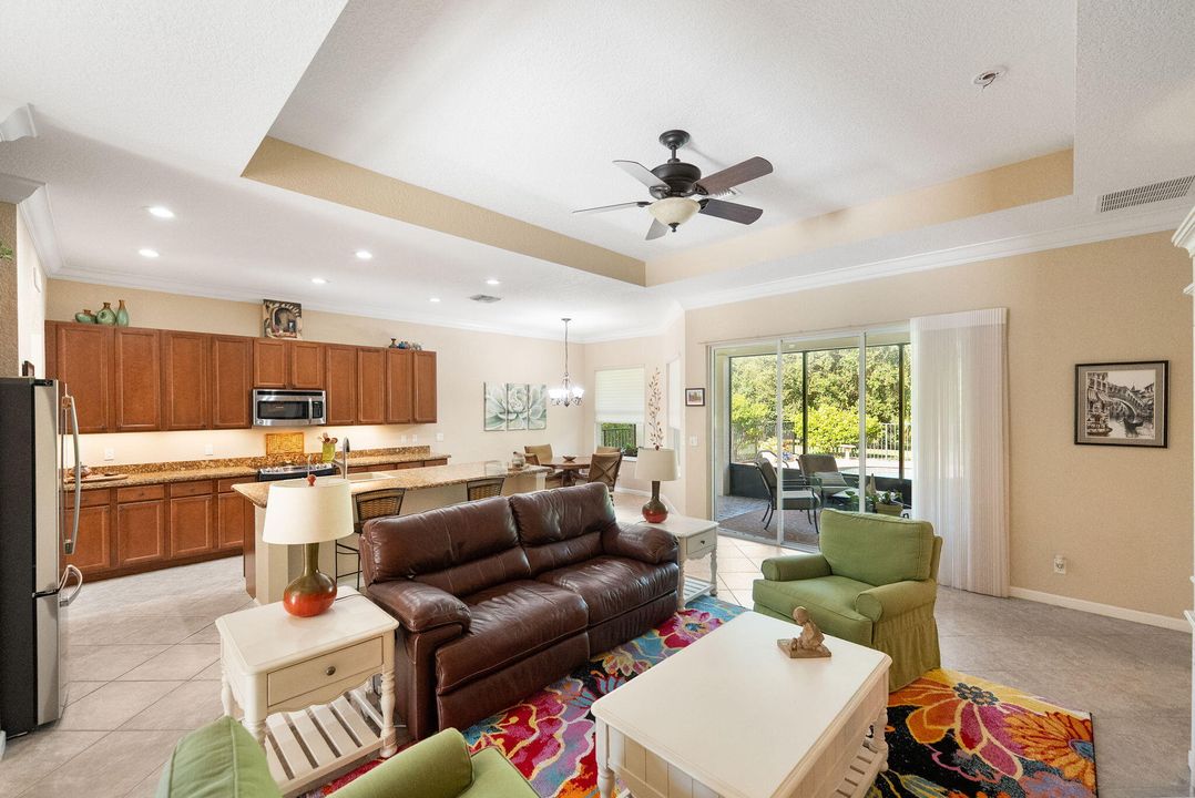 Active With Contract: $679,900 (3 beds, 2 baths, 2039 Square Feet)