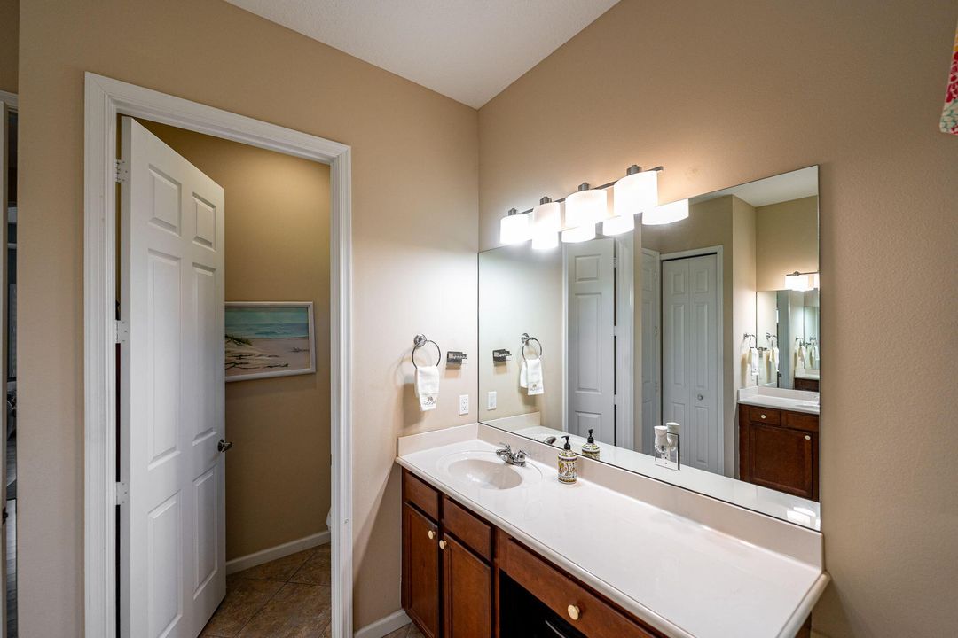 Active With Contract: $679,900 (3 beds, 2 baths, 2039 Square Feet)