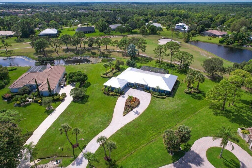 For Sale: $1,195,000 (4 beds, 3 baths, 3564 Square Feet)