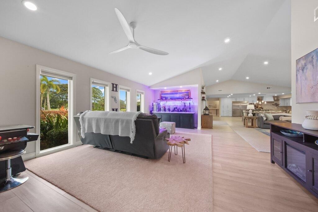 For Sale: $1,195,000 (4 beds, 3 baths, 3564 Square Feet)