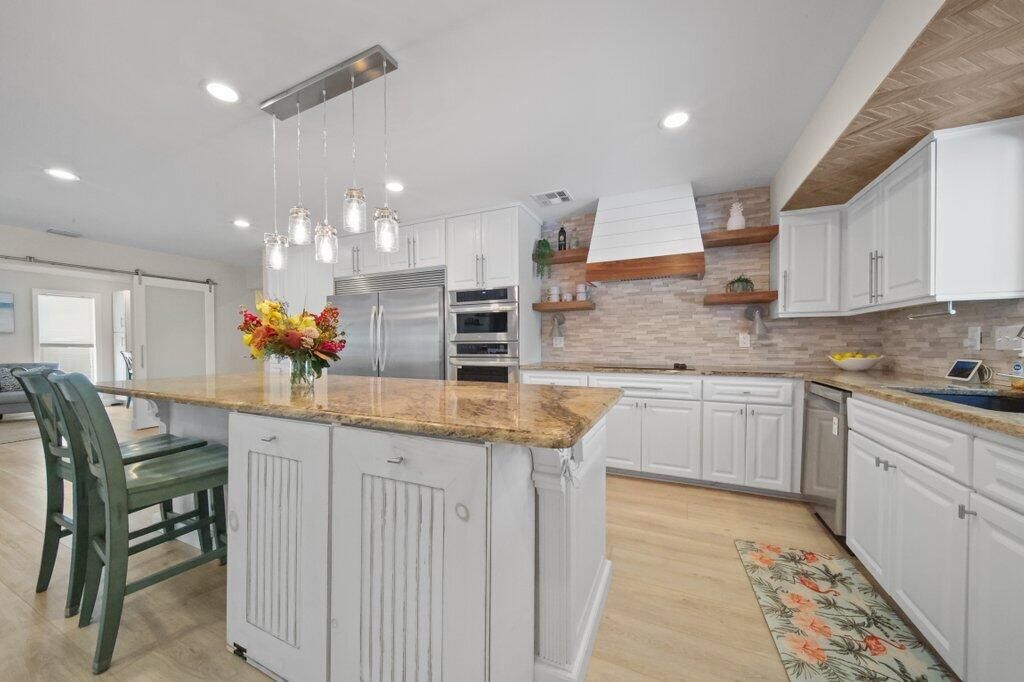 For Sale: $1,195,000 (4 beds, 3 baths, 3564 Square Feet)