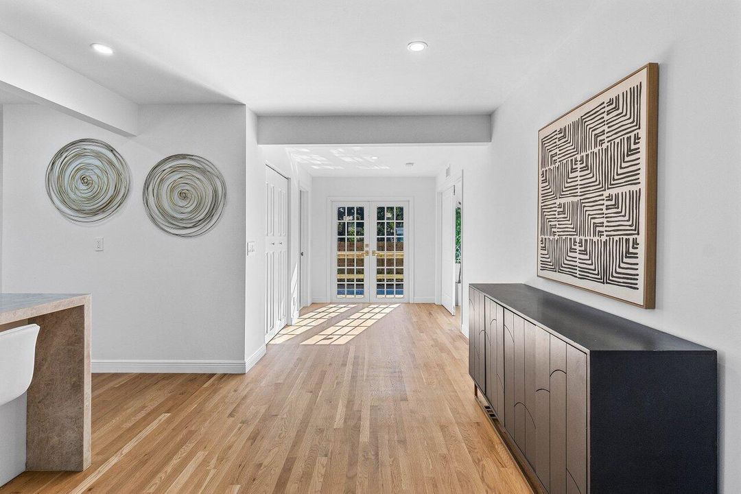 For Sale: $1,249,000 (3 beds, 2 baths, 1350 Square Feet)