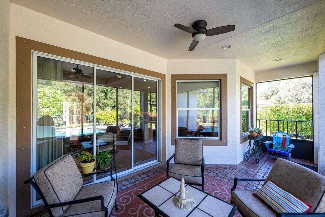 Active With Contract: $679,900 (3 beds, 2 baths, 2039 Square Feet)