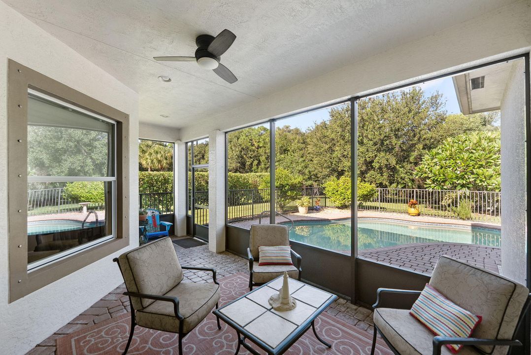 Active With Contract: $679,900 (3 beds, 2 baths, 2039 Square Feet)