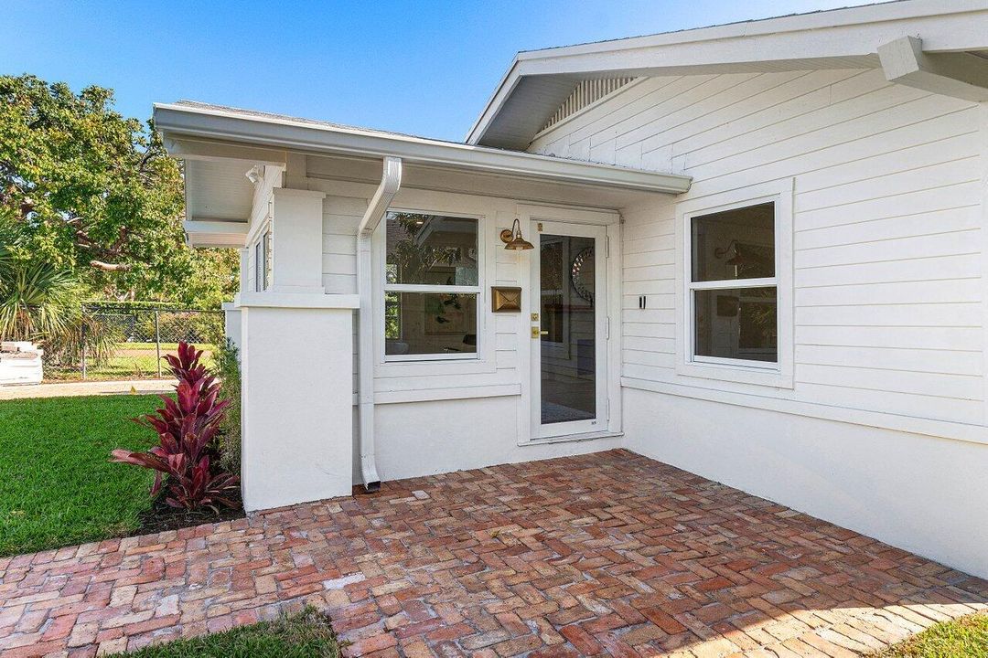 For Sale: $1,249,000 (3 beds, 2 baths, 1350 Square Feet)