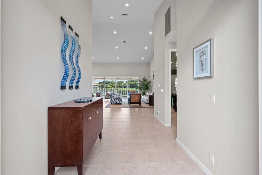 For Sale: $899,000 (3 beds, 3 baths, 2843 Square Feet)