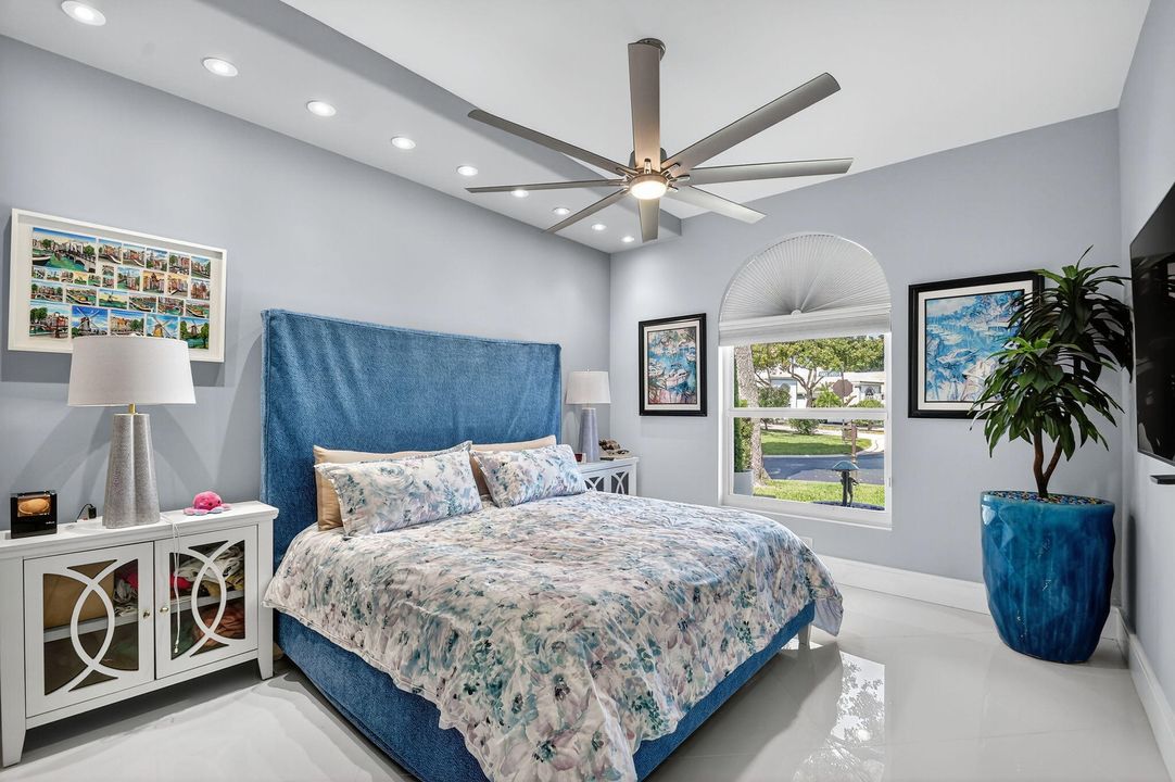 Activo con contrato: $659,000 (3 camas, 2 baños, 2089 Pies cuadrados)