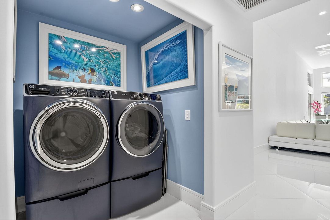 Activo con contrato: $659,000 (3 camas, 2 baños, 2089 Pies cuadrados)