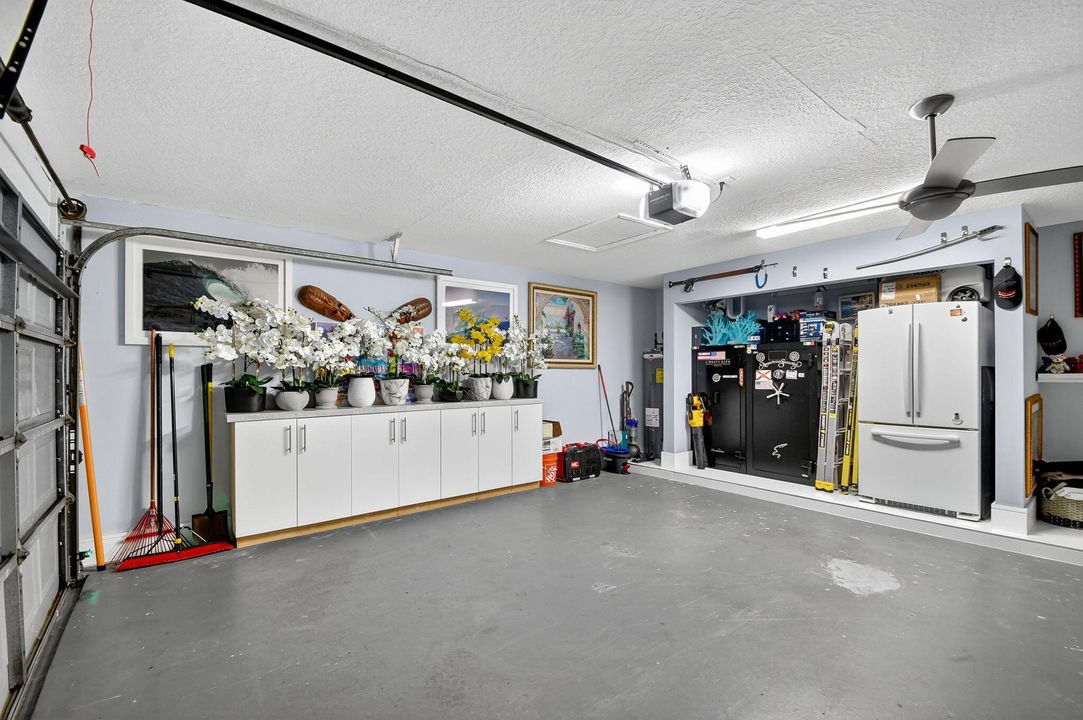 Activo con contrato: $659,000 (3 camas, 2 baños, 2089 Pies cuadrados)