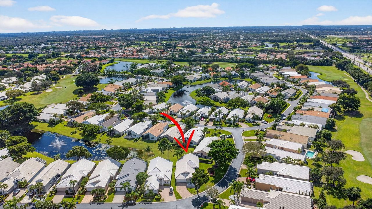 Activo con contrato: $659,000 (3 camas, 2 baños, 2089 Pies cuadrados)