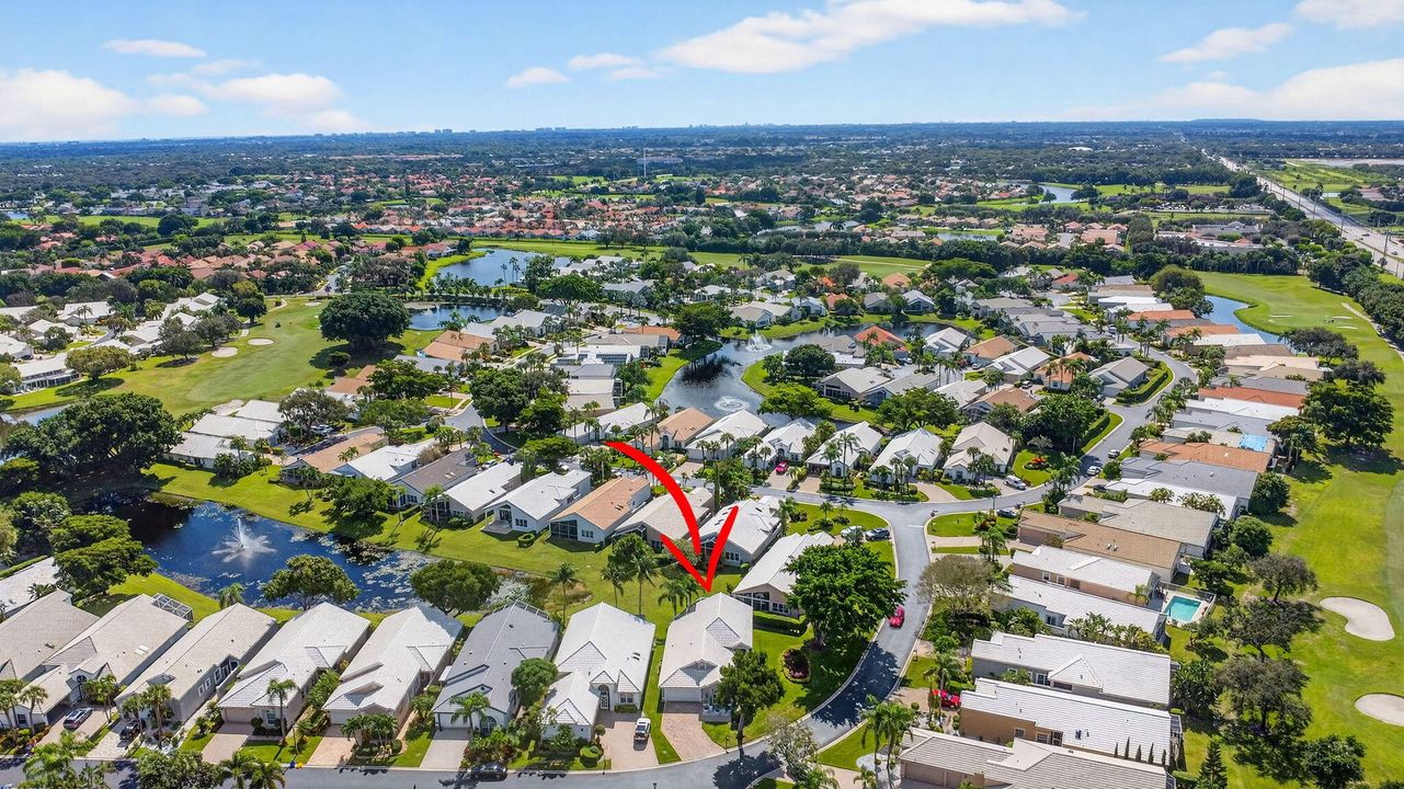 Activo con contrato: $659,000 (3 camas, 2 baños, 2089 Pies cuadrados)