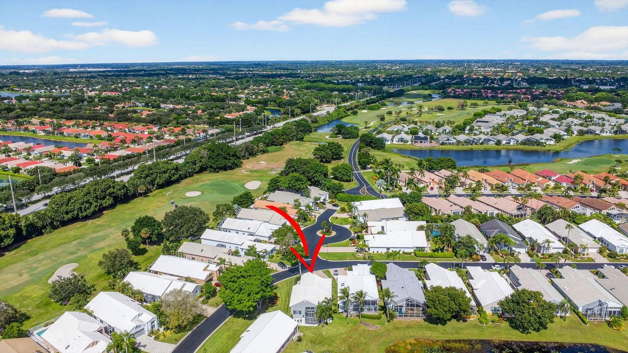 Activo con contrato: $659,000 (3 camas, 2 baños, 2089 Pies cuadrados)