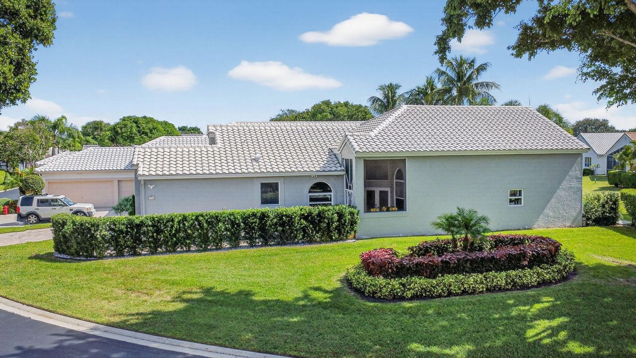 Activo con contrato: $659,000 (3 camas, 2 baños, 2089 Pies cuadrados)