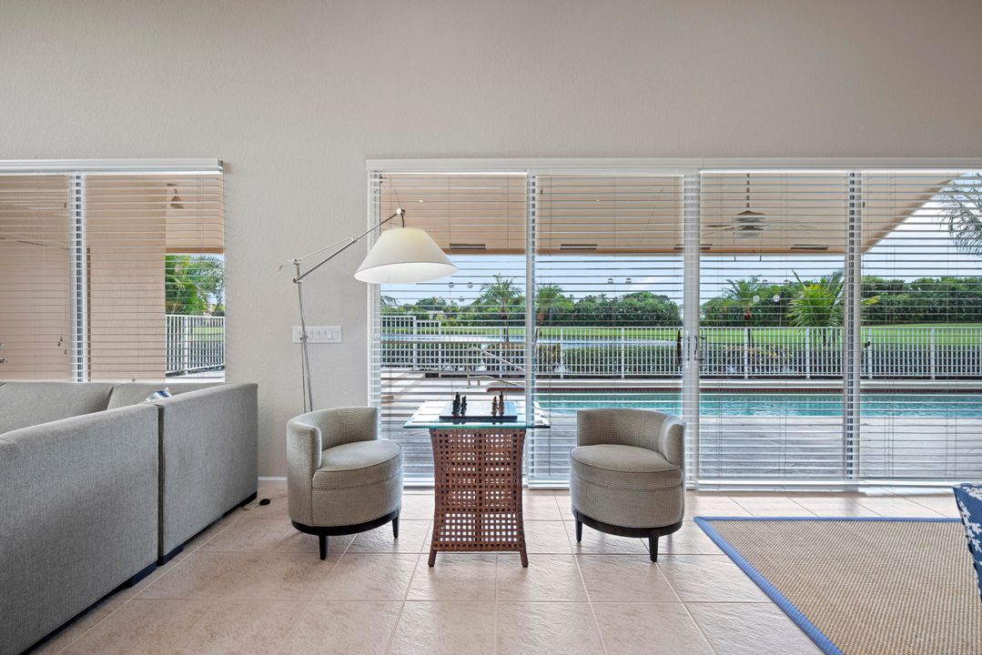 For Sale: $899,000 (3 beds, 3 baths, 2843 Square Feet)