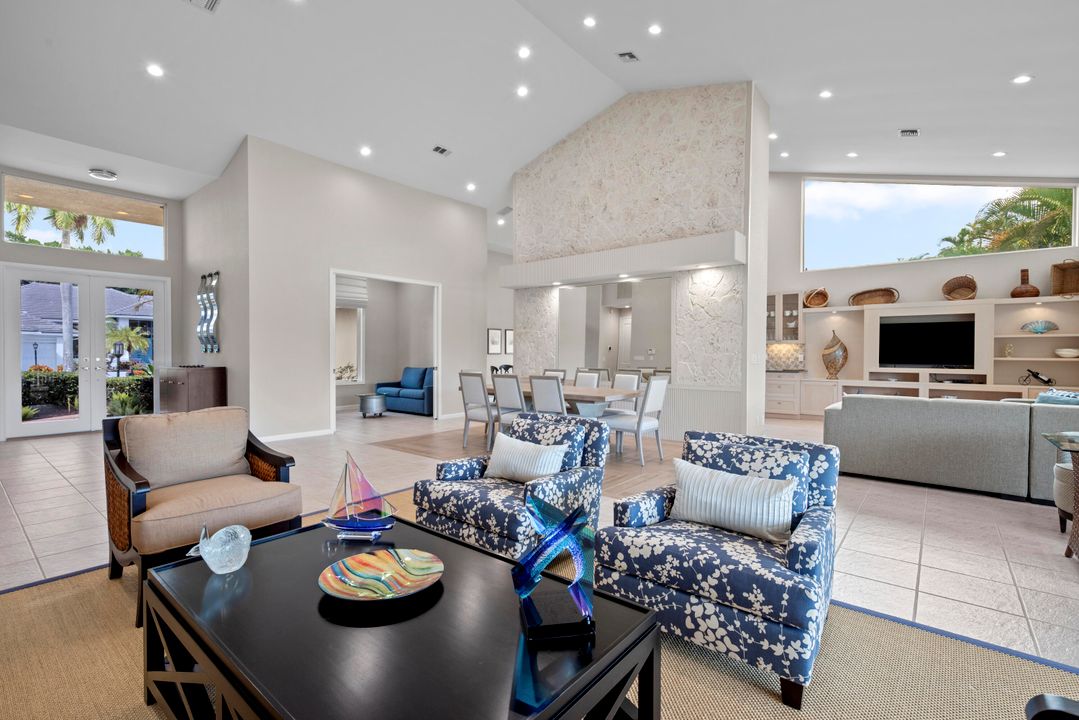 For Sale: $899,000 (3 beds, 3 baths, 2843 Square Feet)