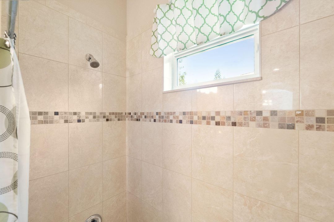 Active With Contract: $679,900 (3 beds, 2 baths, 2039 Square Feet)