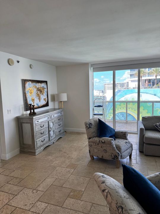 For Rent: $6,000 (2 beds, 2 baths, 1782 Square Feet)