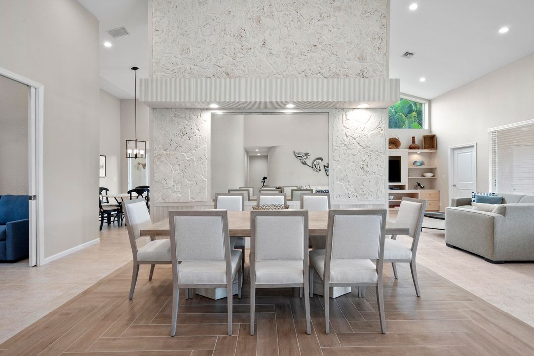 For Sale: $899,000 (3 beds, 3 baths, 2843 Square Feet)