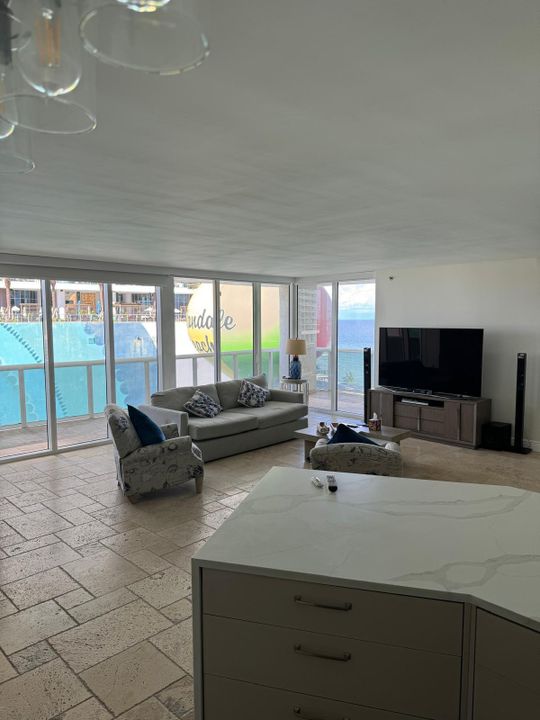 For Rent: $6,000 (2 beds, 2 baths, 1782 Square Feet)