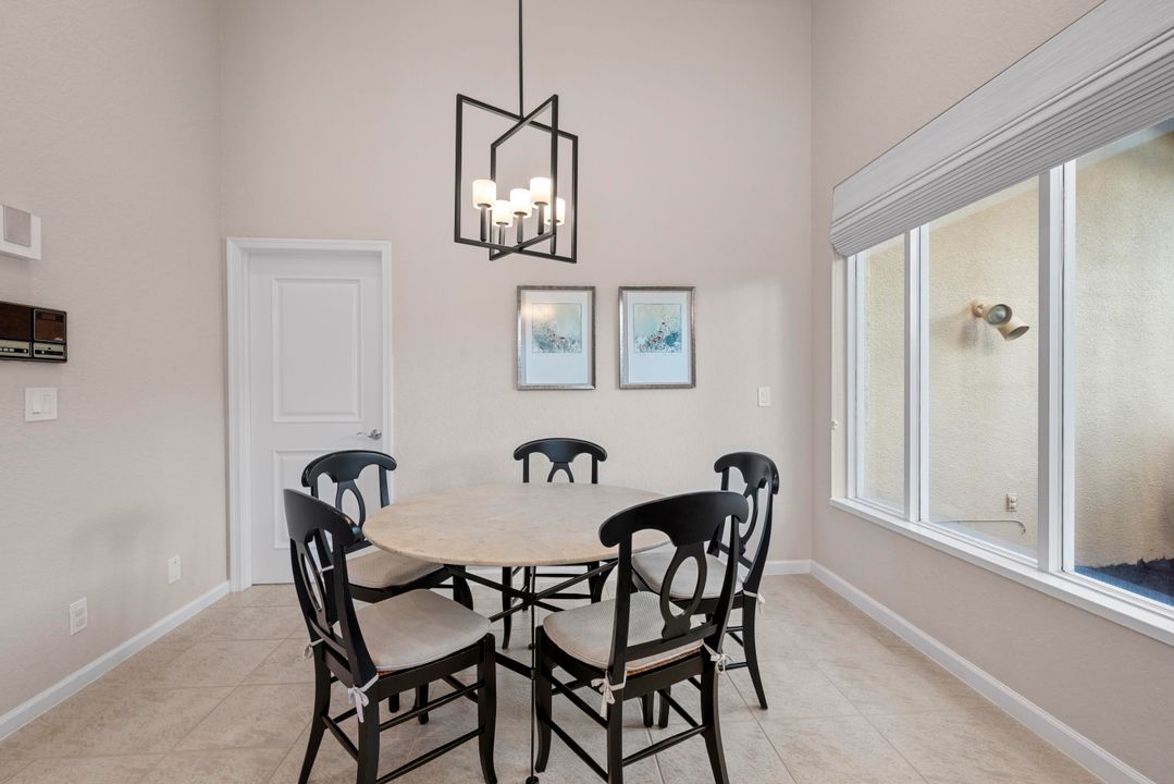 For Sale: $899,000 (3 beds, 3 baths, 2843 Square Feet)