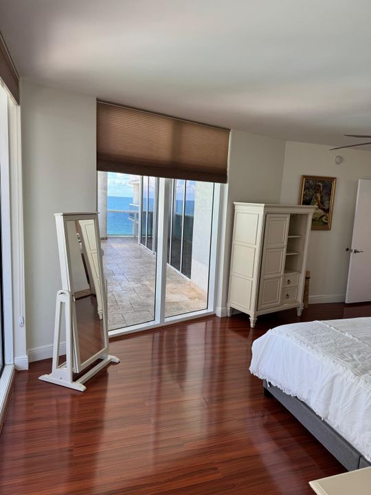 For Rent: $6,000 (2 beds, 2 baths, 1782 Square Feet)