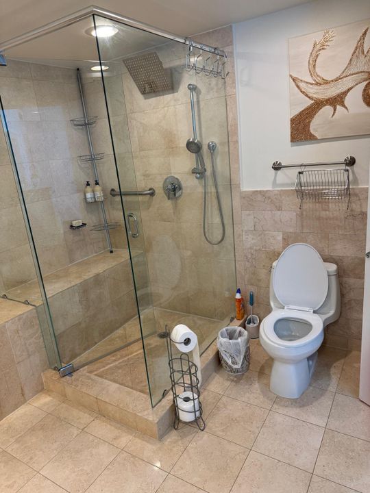 For Rent: $6,000 (2 beds, 2 baths, 1782 Square Feet)