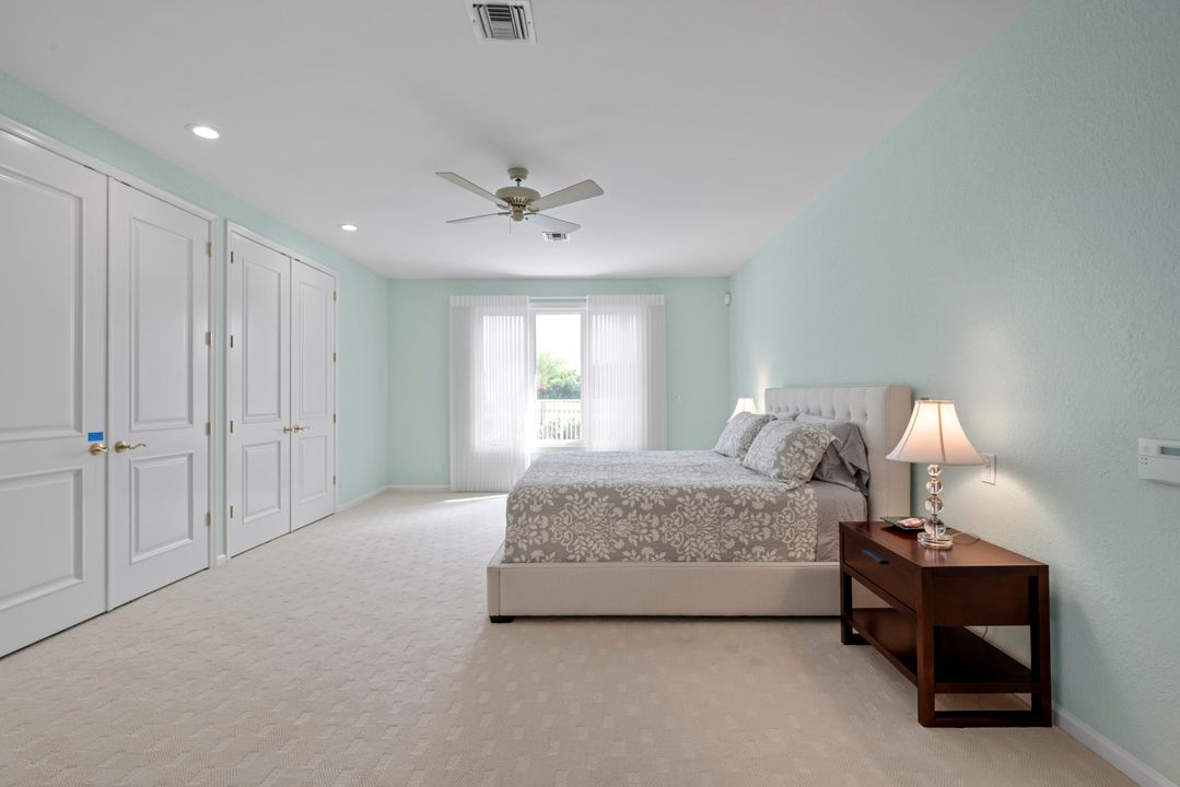 For Sale: $899,000 (3 beds, 3 baths, 2843 Square Feet)