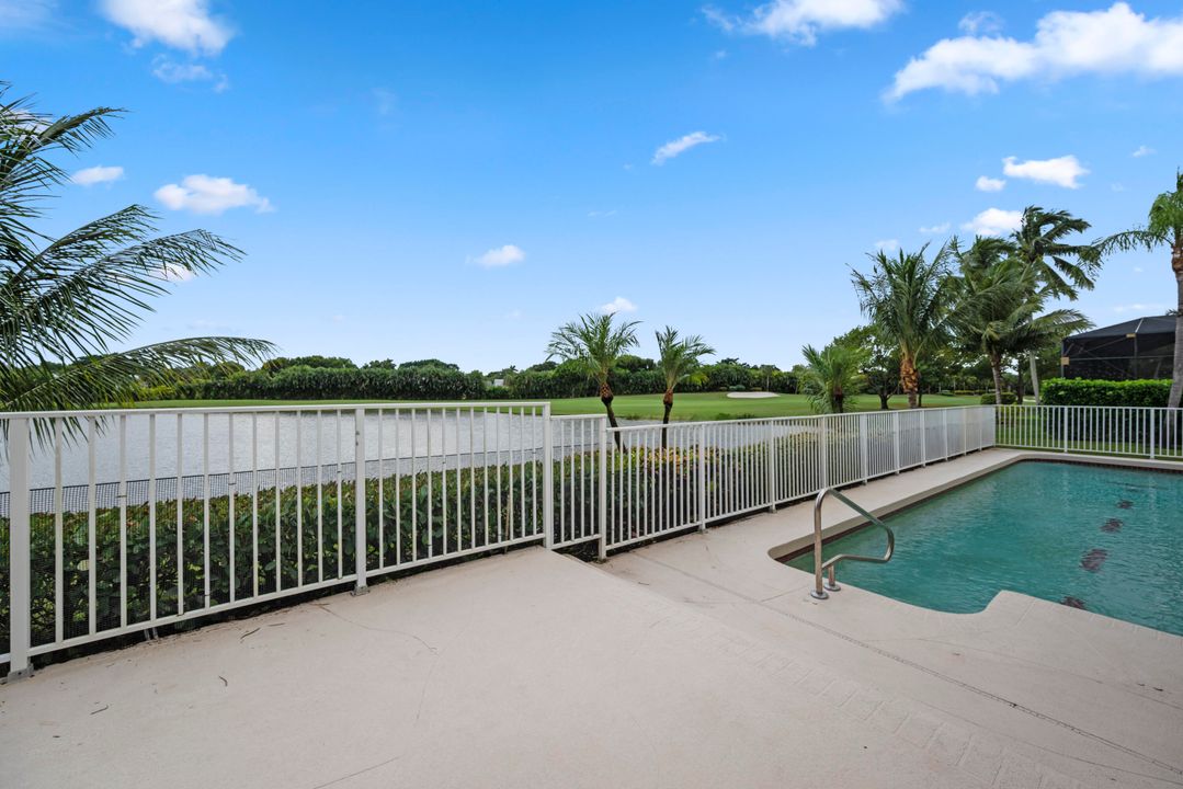 For Sale: $899,000 (3 beds, 3 baths, 2843 Square Feet)