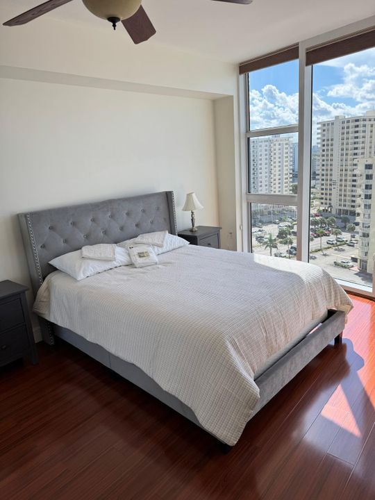 For Rent: $6,000 (2 beds, 2 baths, 1782 Square Feet)