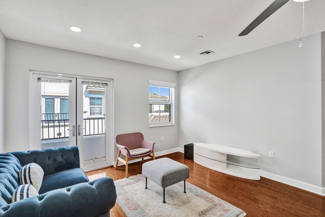 For Sale: $785,000 (4 beds, 3 baths, 2318 Square Feet)