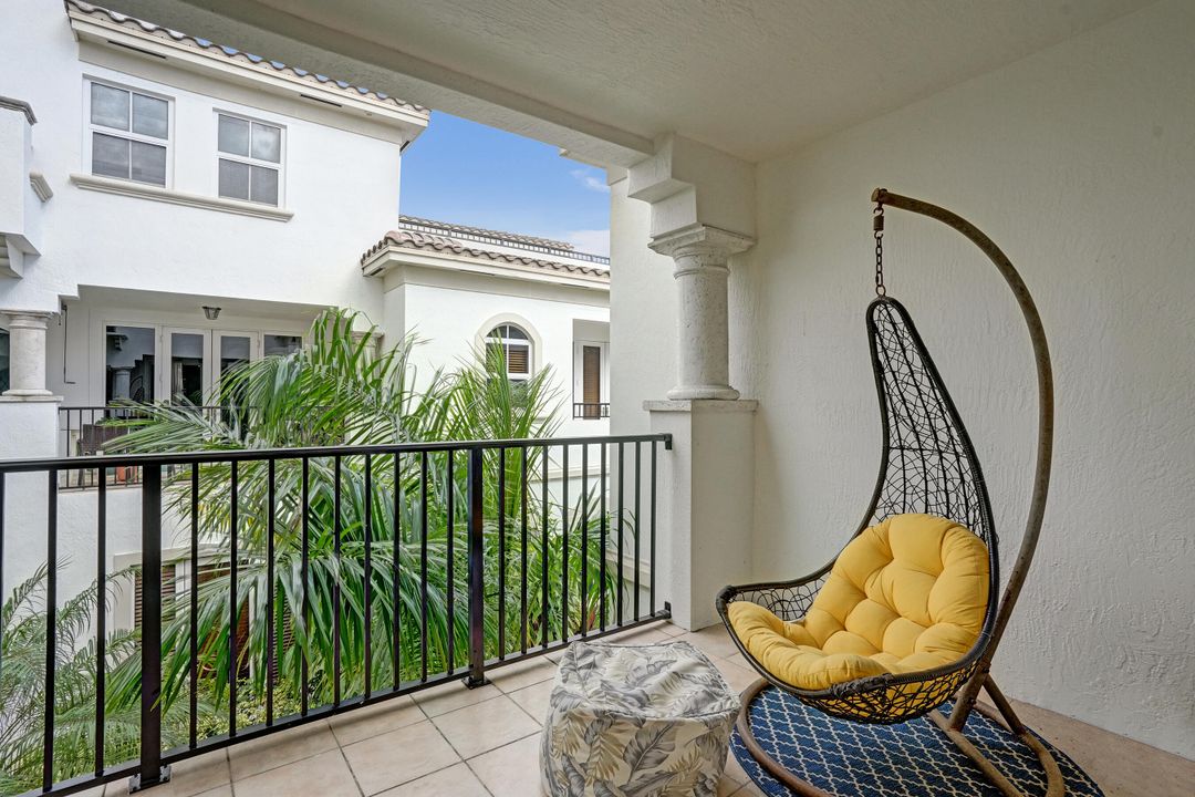 For Sale: $785,000 (4 beds, 3 baths, 2318 Square Feet)